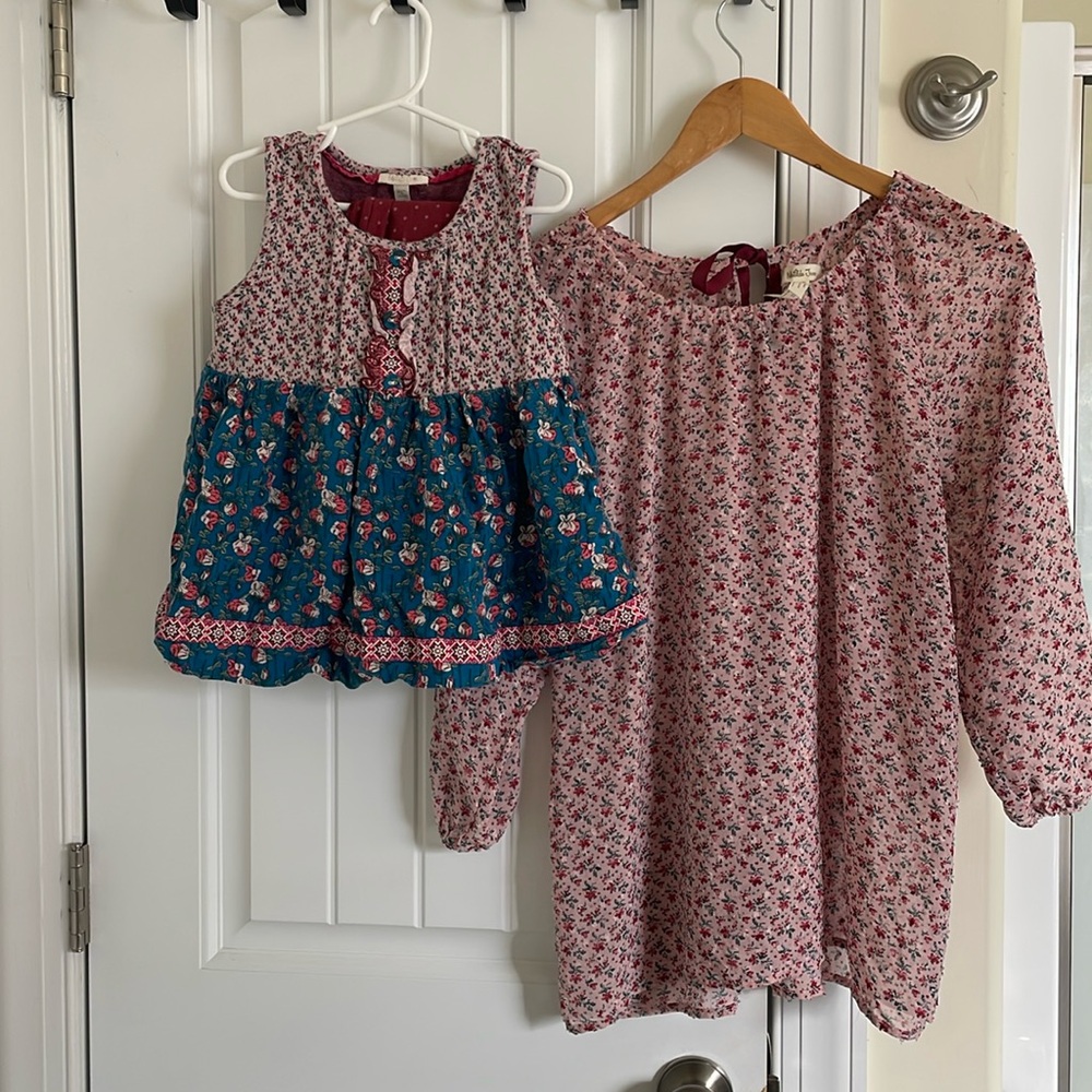 Mommy and Me SET
Mom shirt- M
Girls Tunic- 6
Girls Pants- 4
